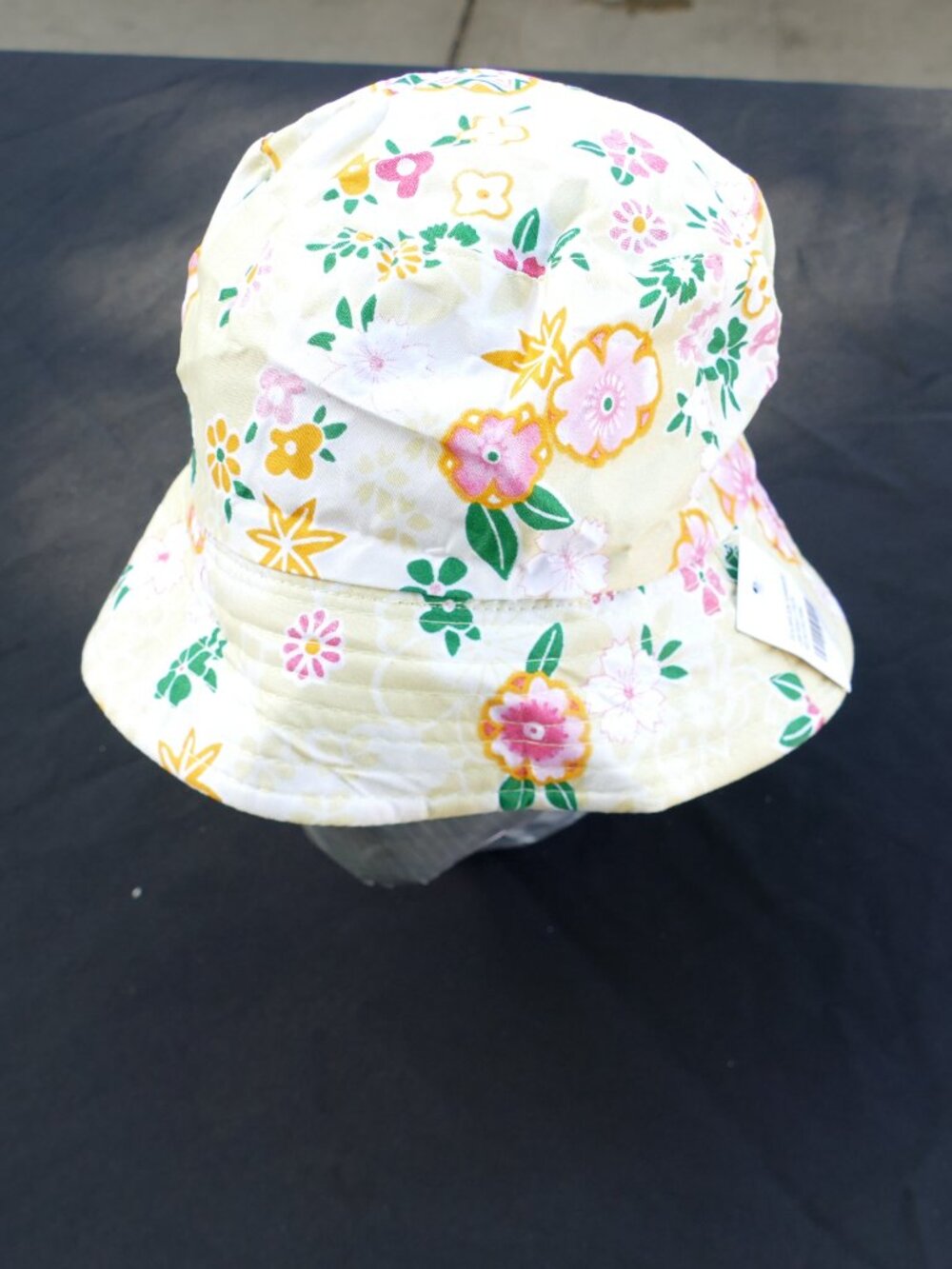NWT Bright Yellow Flower Print Unisex 🌞⛱️Bucket Hat OS Kids